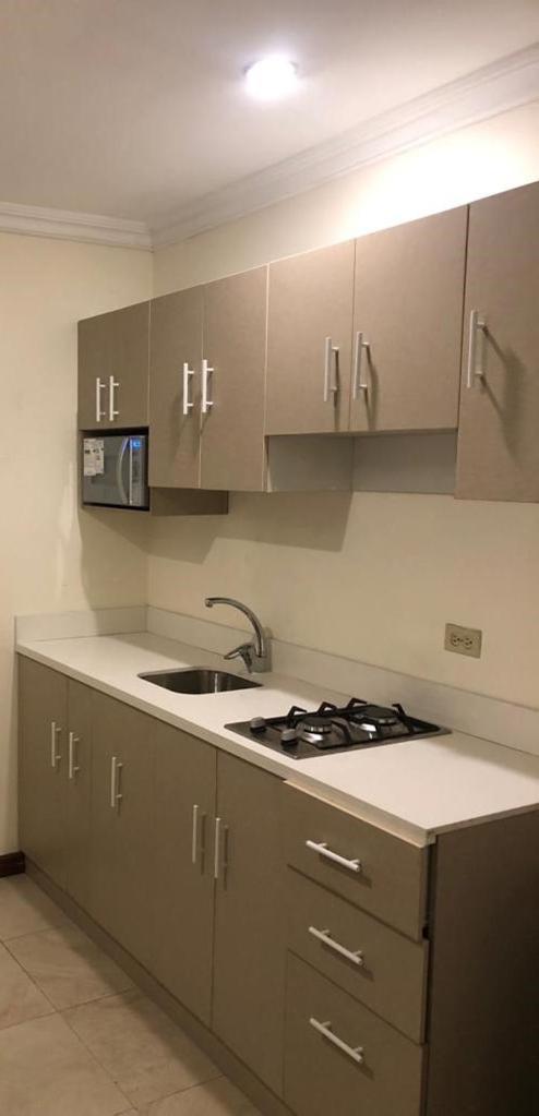 Doral Suite ¡Cerca Del Aeropuerto! Guayaquil Exteriör bild